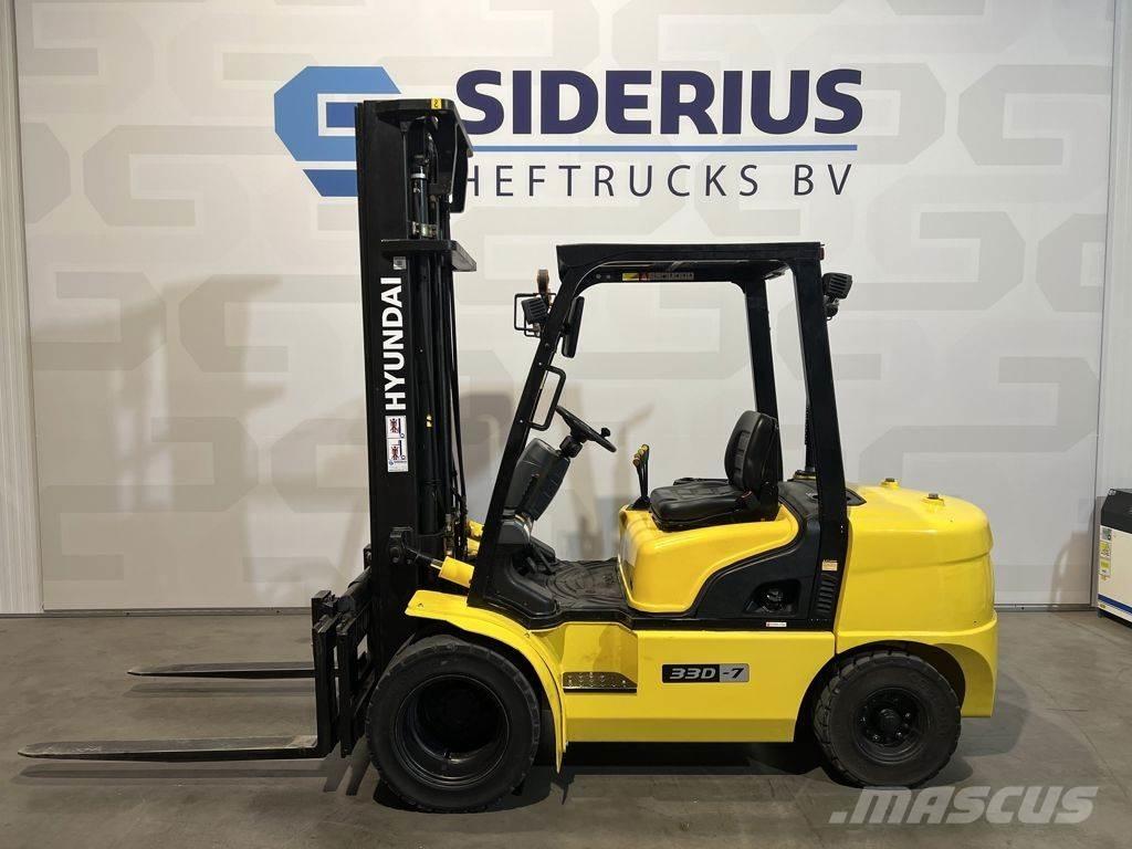 Hyundai 33D-7 Camiones diesel