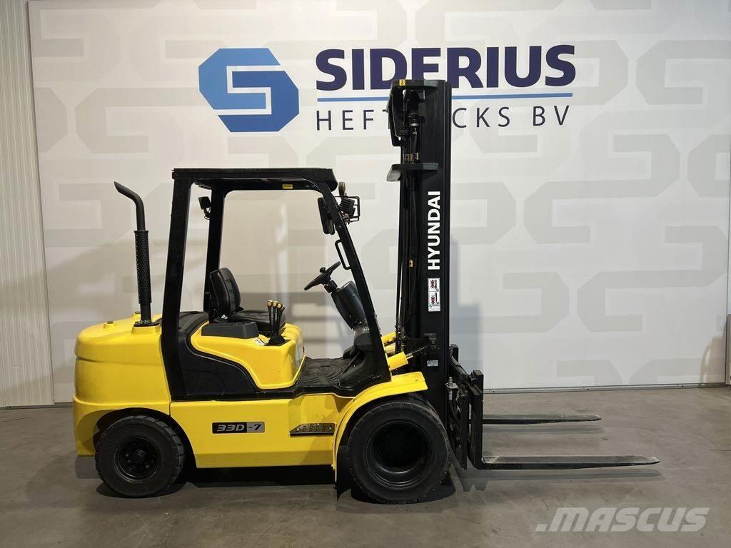 Hyundai 33D-7 Camiones diesel