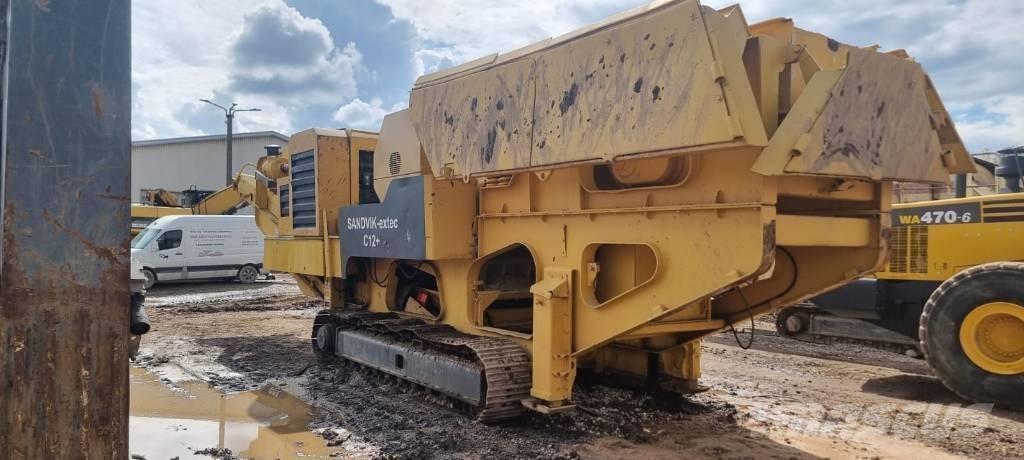 Extec C12 + Trituradoras móviles