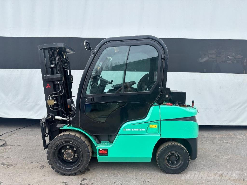 Mitsubishi FD 35 N Camiones diesel