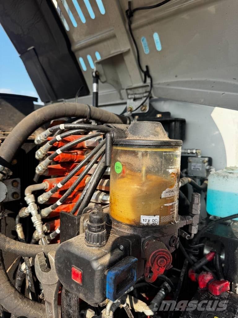 Takeuchi TB 260 Excavadoras sobre orugas