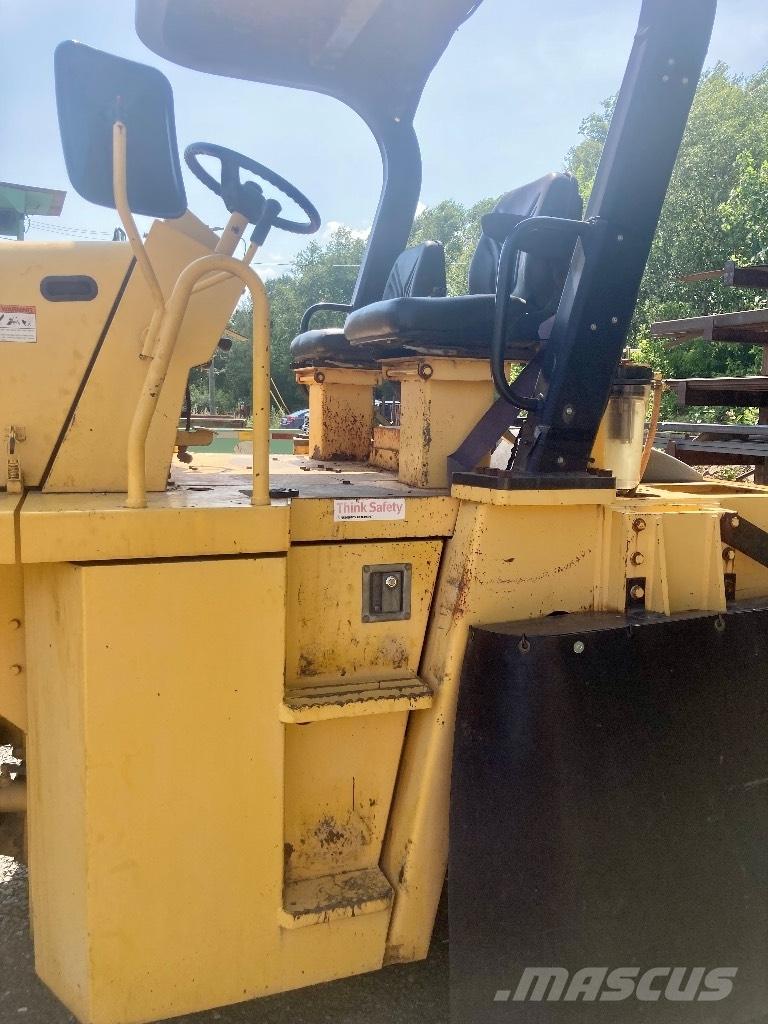 Sakai GW 750-2 Asfaltadoras