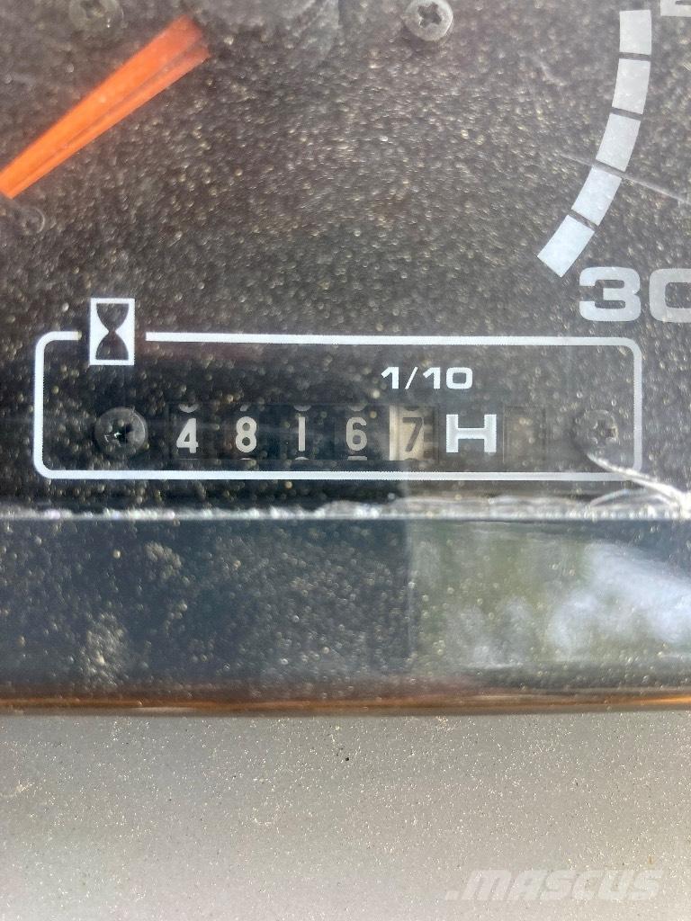 Sakai GW 750-2 Asfaltadoras