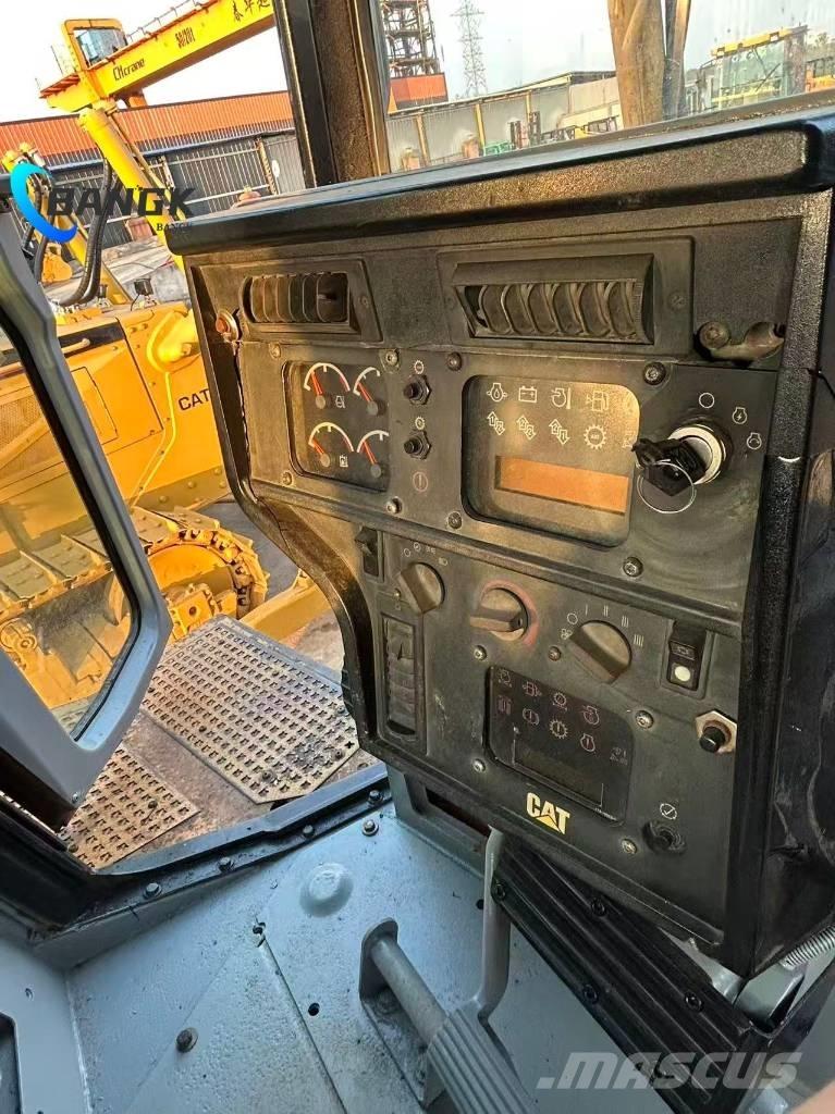 CAT D 6 R Buldozer sobre oruga