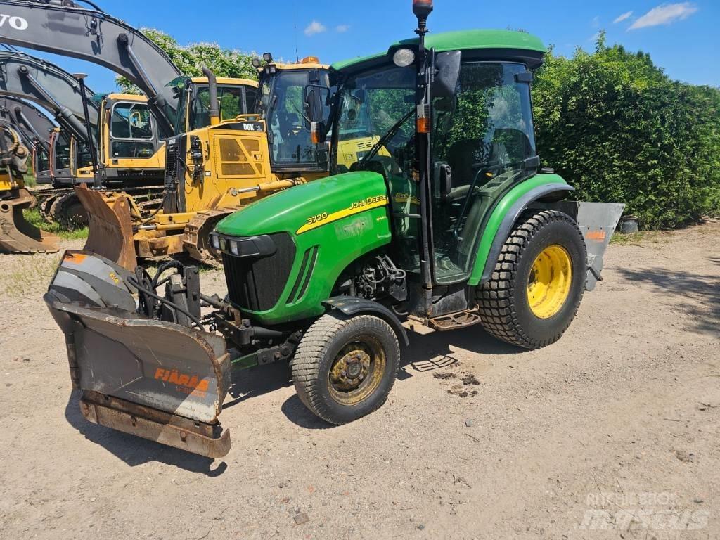 John Deere 3720 Tractores