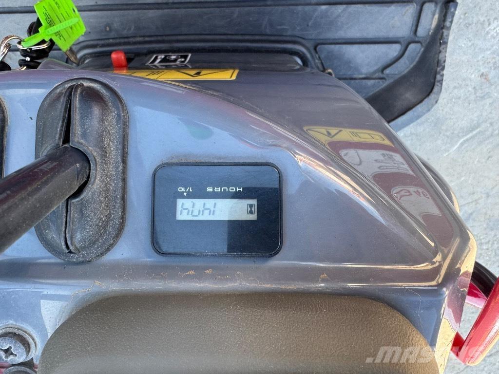 Yanmar SV08 (1F994) Miniexcavadoras