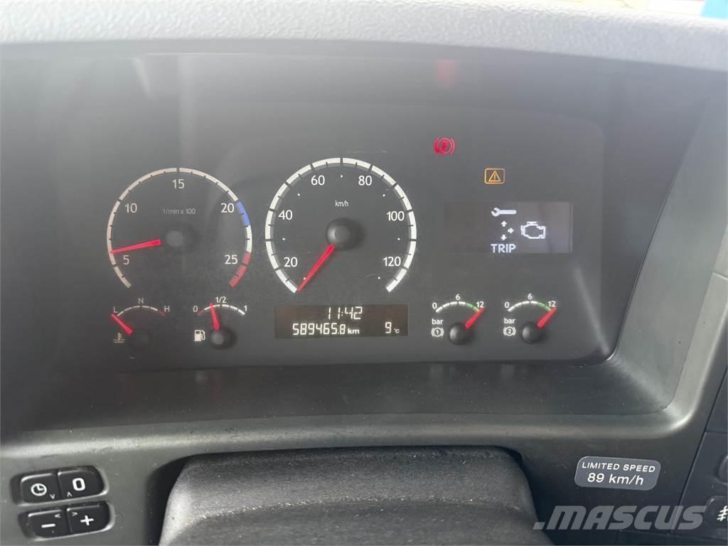 Scania P270 4X2 Camiones grúa