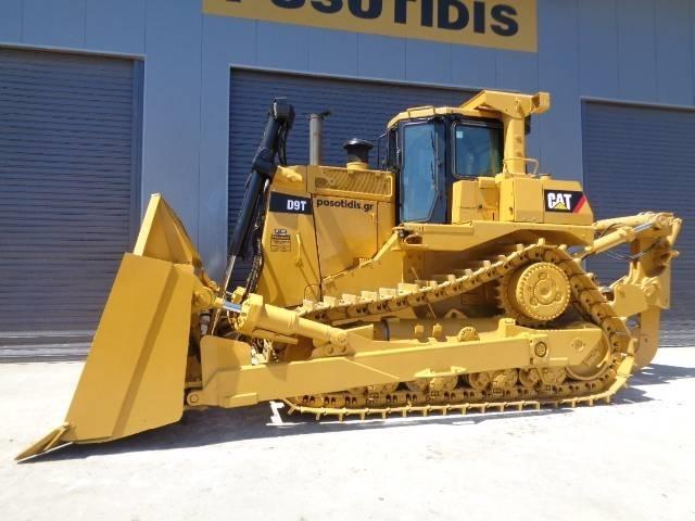 CAT D 9 T Buldozer sobre oruga