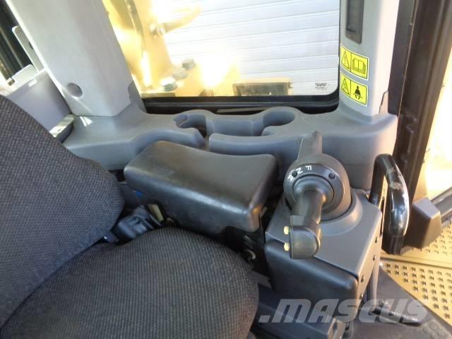 CAT D 9 T Buldozer sobre oruga