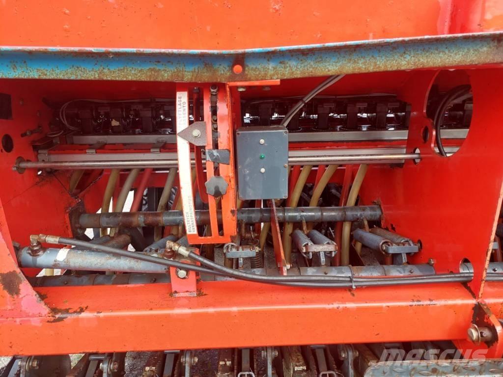 Tume Nova Combi 4000 Perforadoras combinadas