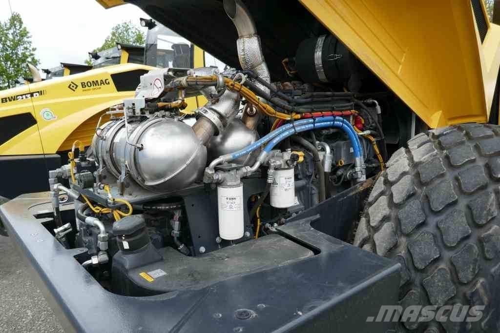 Bomag BW 213 DH-5 Compactadoras de suelo