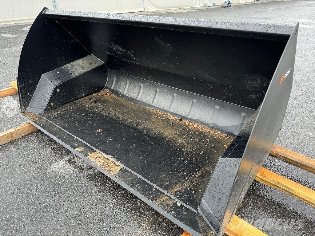 Quicke 240 XH M+ Accesorios para cargador frontal