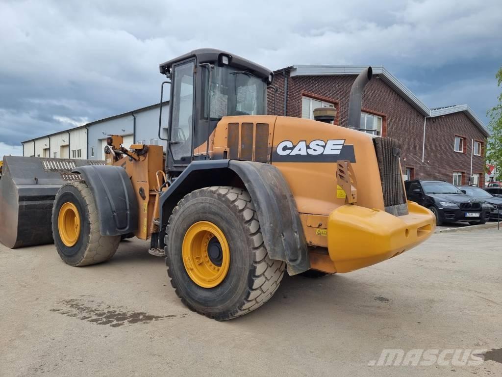 CASE 921 F Cargadoras sobre ruedas