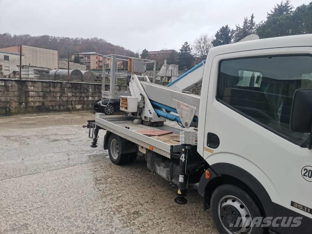 Multitel MX 200 Plataformas sobre camión