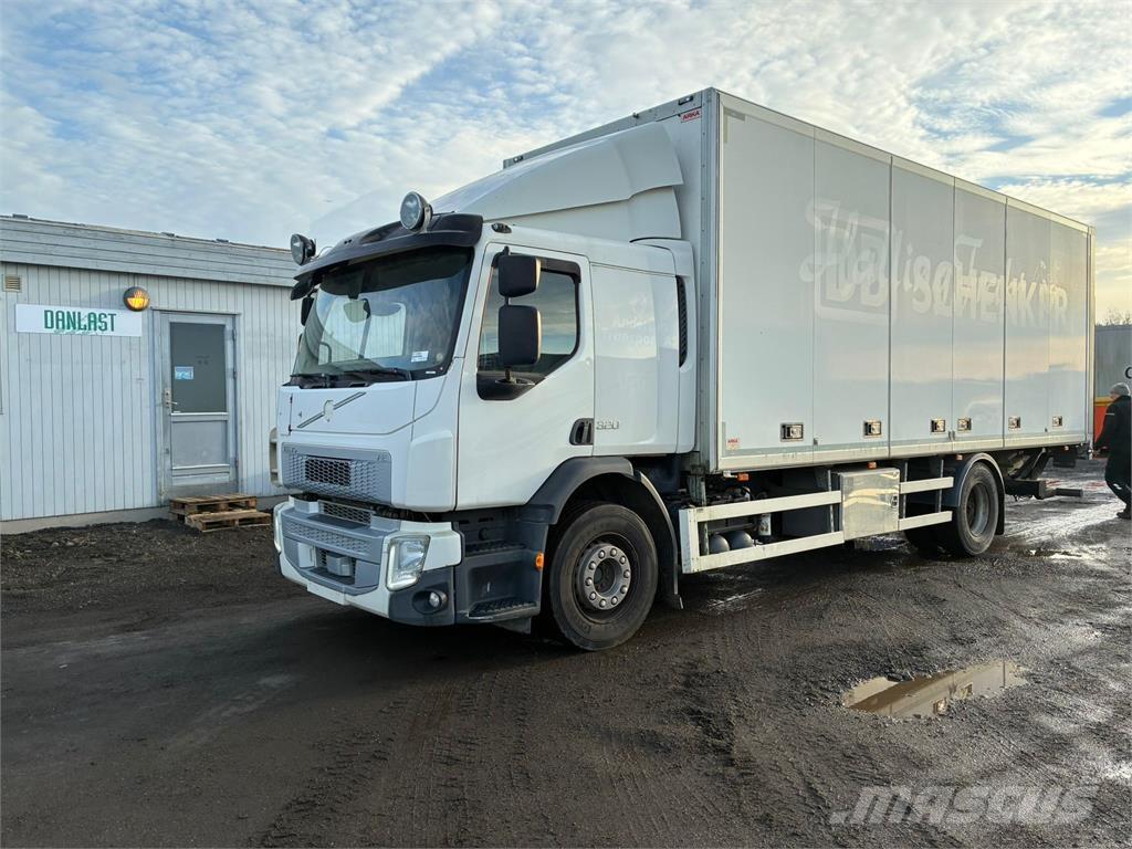 Volvo FE320 Camiones con caja de remolque