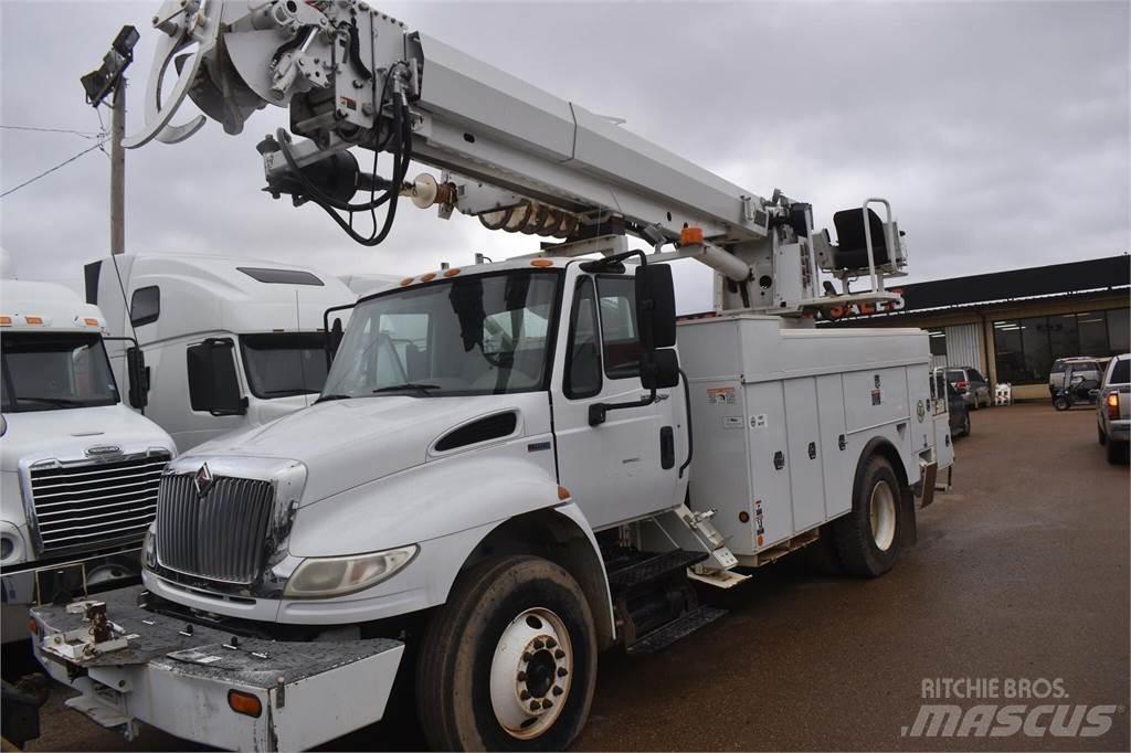 Altec D2045TR Camiones de perforación móvil