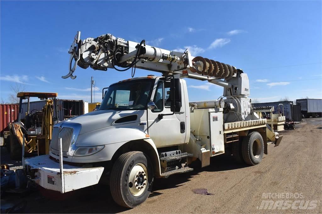 Altec D2045TR Camiones de perforación móvil