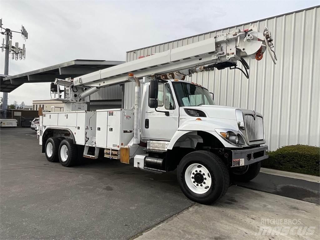 Altec D4065BTR Camiones de perforación móvil