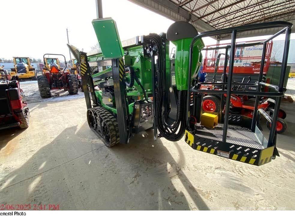 Avant LEGUAN 190 Plataformas con brazo de elevación manual