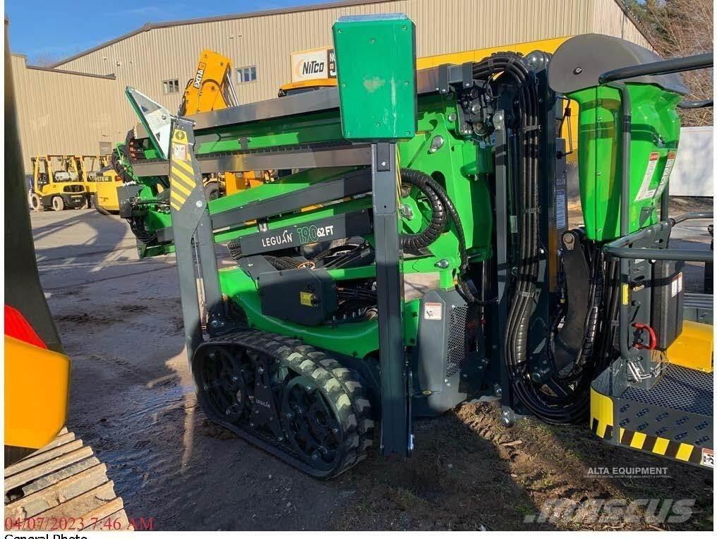 Avant LEGUAN 190 Plataformas con brazo de elevación manual