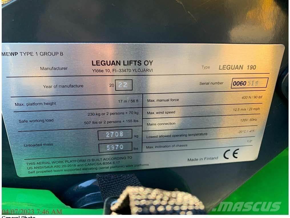 Avant LEGUAN 190 Plataformas con brazo de elevación manual