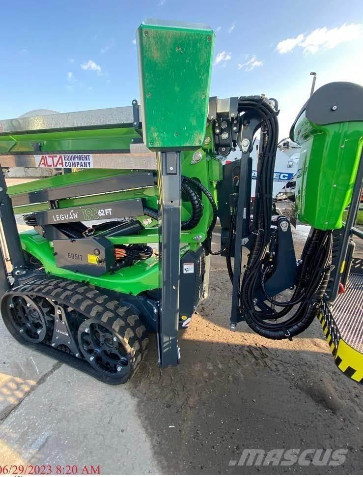 Avant LEGUAN 190 Plataformas con brazo de elevación manual