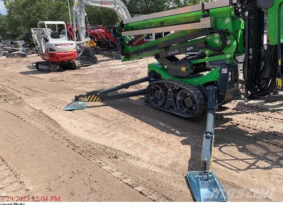 Avant LEGUAN 190 Plataformas con brazo de elevación manual