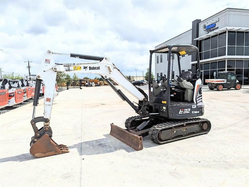 Bobcat E32I Miniexcavadoras