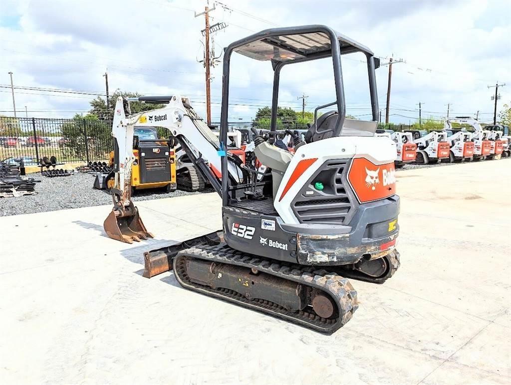 Bobcat E32I Miniexcavadoras