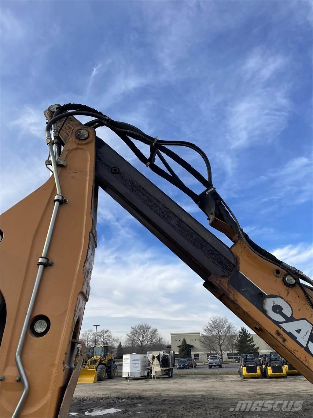 CASE 590SM II Retrocargadoras