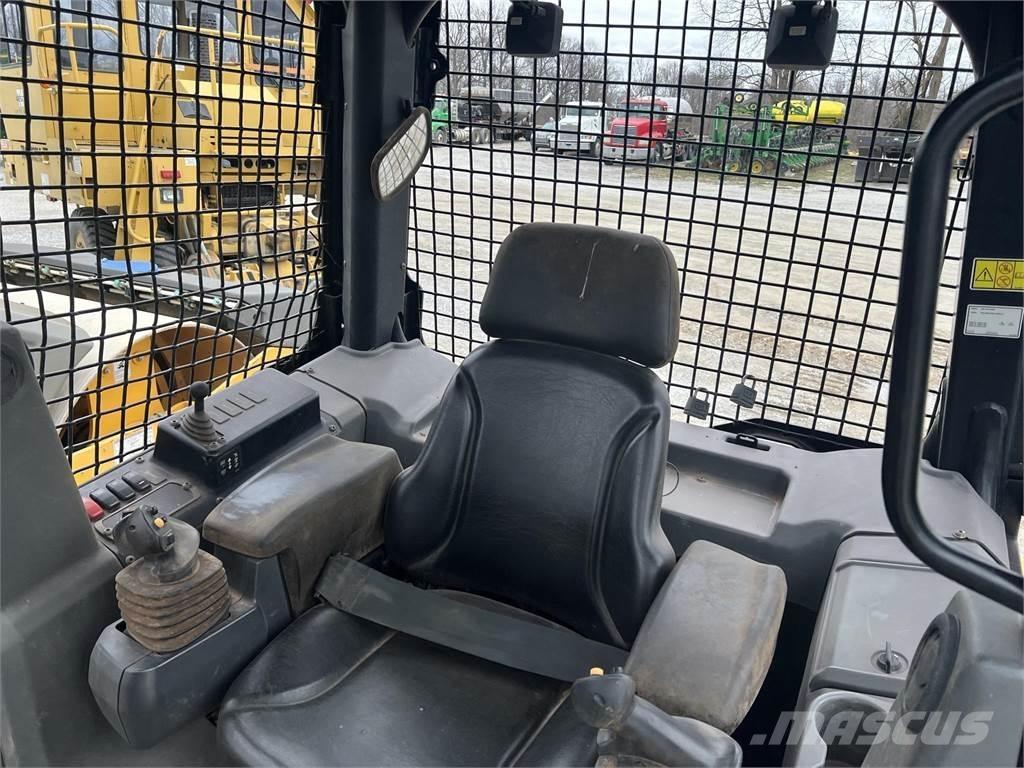CAT D5K2 XL Buldozer sobre oruga