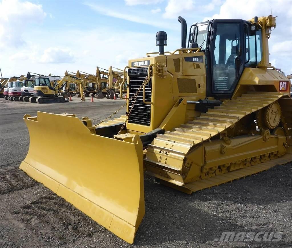 CAT D6N LGP Buldozer sobre oruga