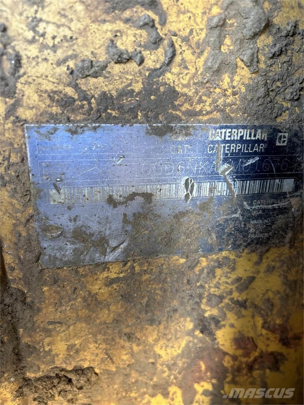 CAT D6N XL Buldozer sobre oruga