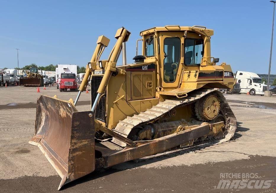 CAT D6R Buldozer sobre oruga