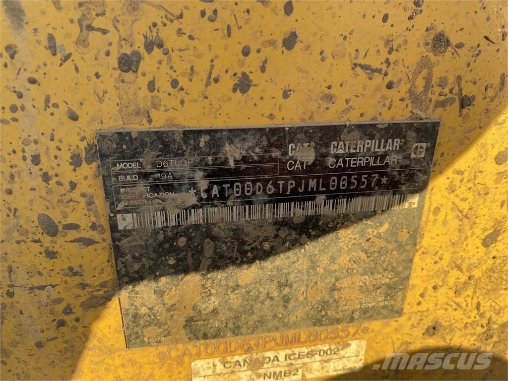 CAT D6T LGP Buldozer sobre oruga