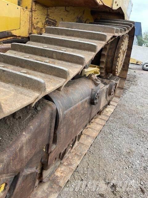 CAT D6T XW Buldozer sobre oruga