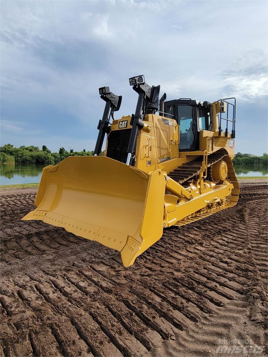 CAT D8T Buldozer sobre oruga