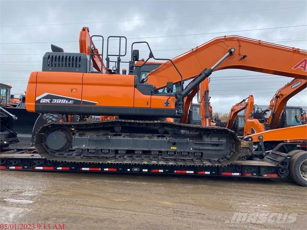 Doosan DX300 LC Excavadoras sobre orugas