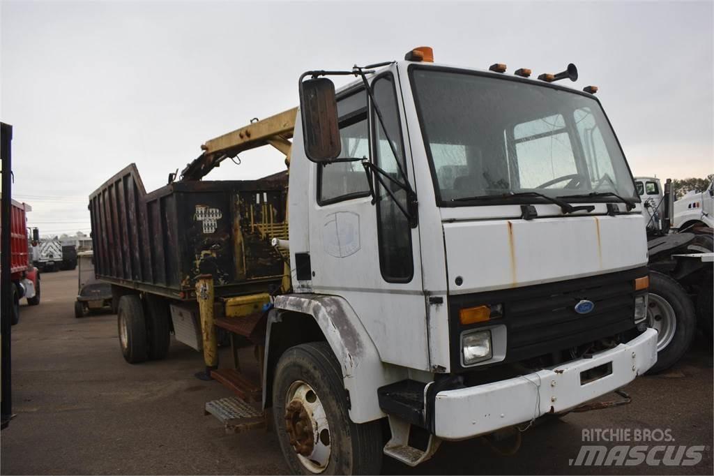 Ford CF8000 Camiones grúa