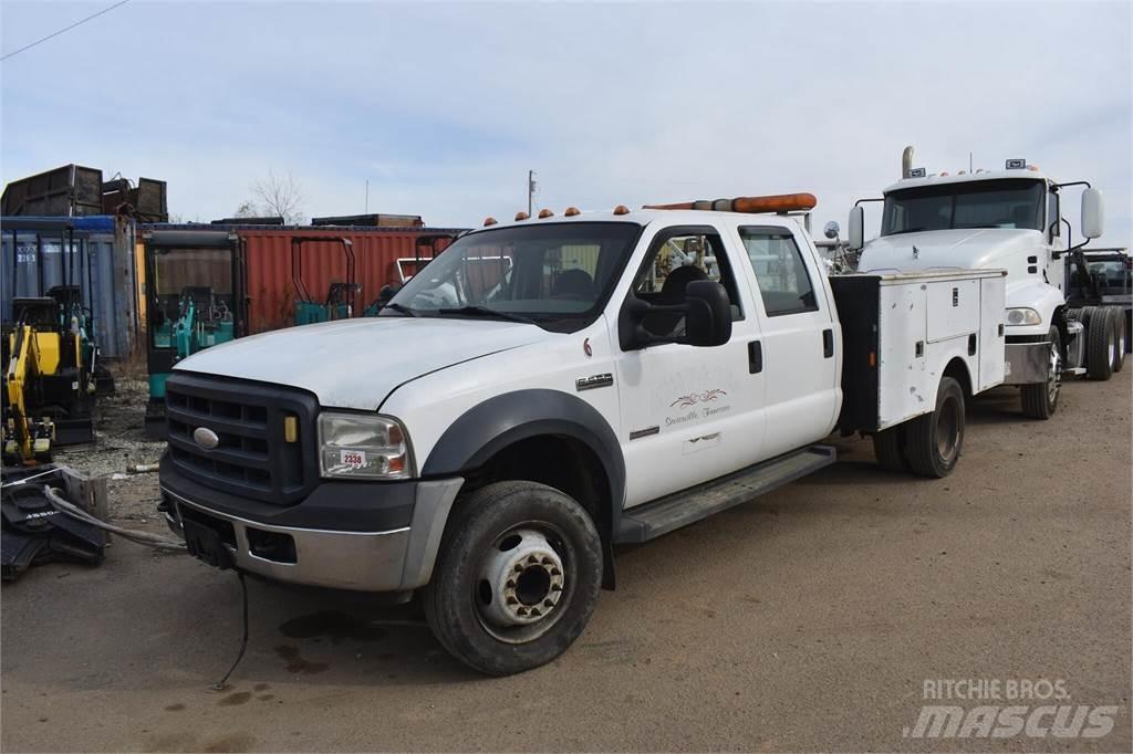 Ford F550 Vehículos municipales multiusos