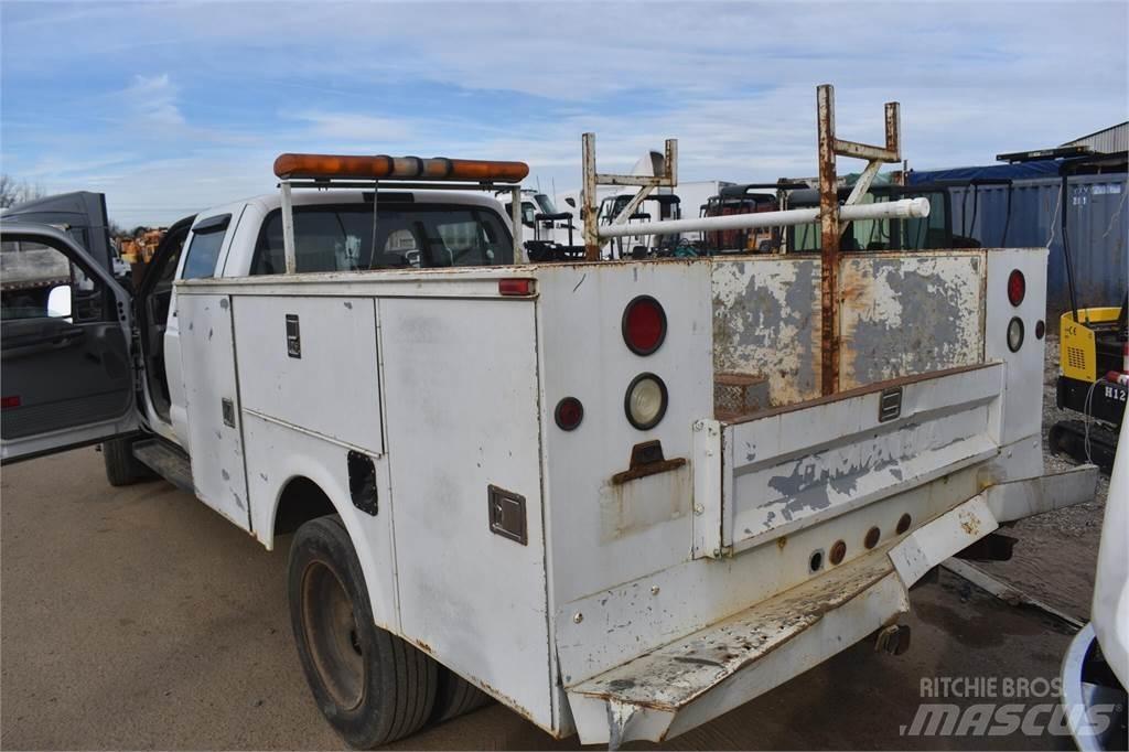 Ford F550 Vehículos municipales multiusos