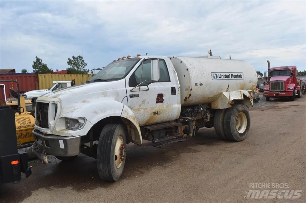 Ford F750 Camiones cisternas