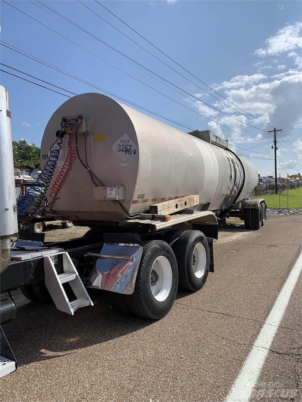 Fruehauf  Contenedores térmicos para asfalto