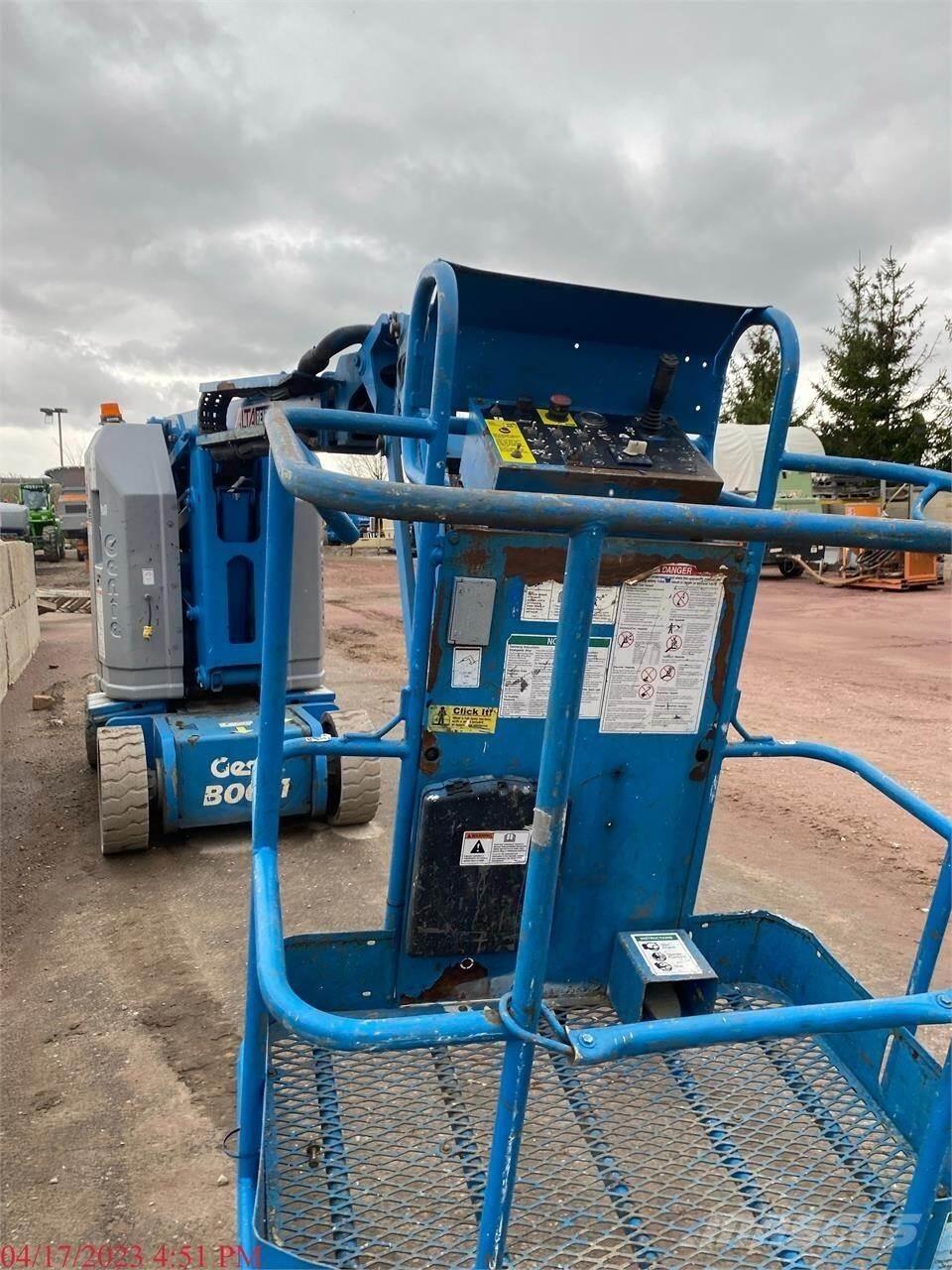 Genie Z30/20N Plataformas con brazo de elevación manual