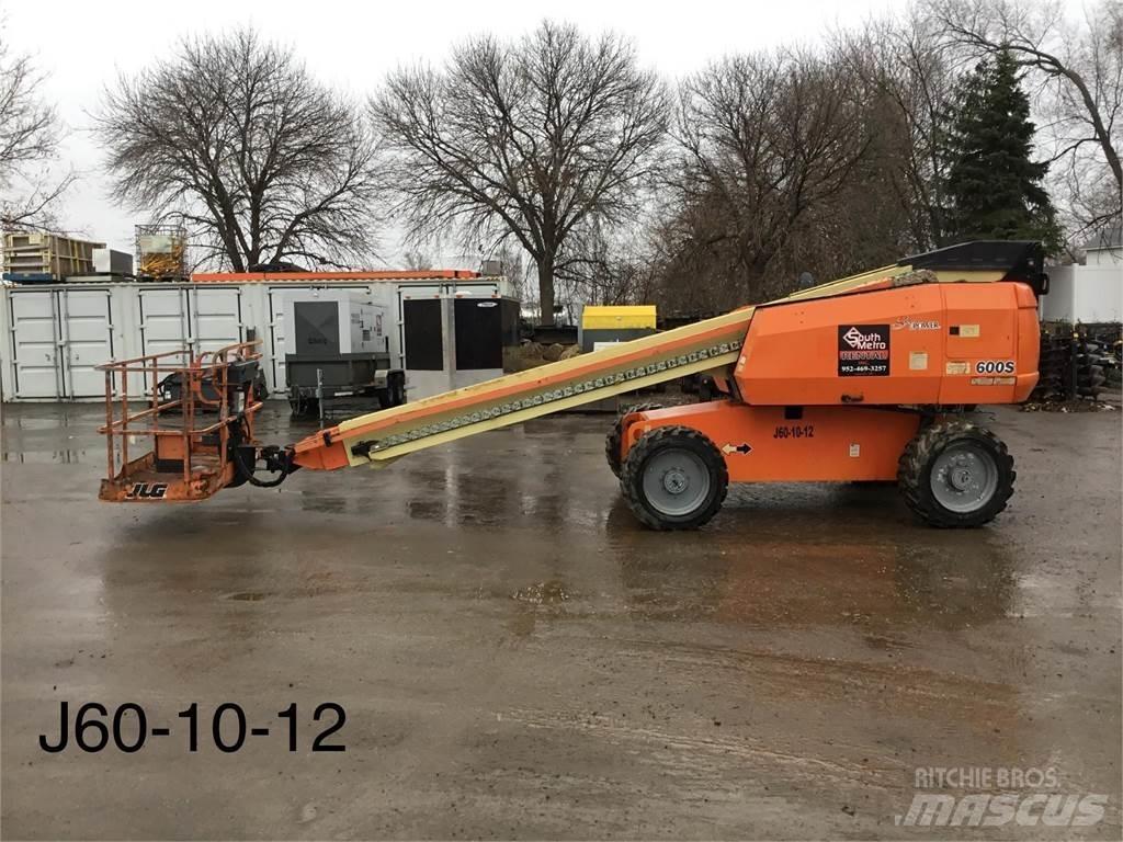 JLG 600S Plataformas con brazo de elevación telescópico