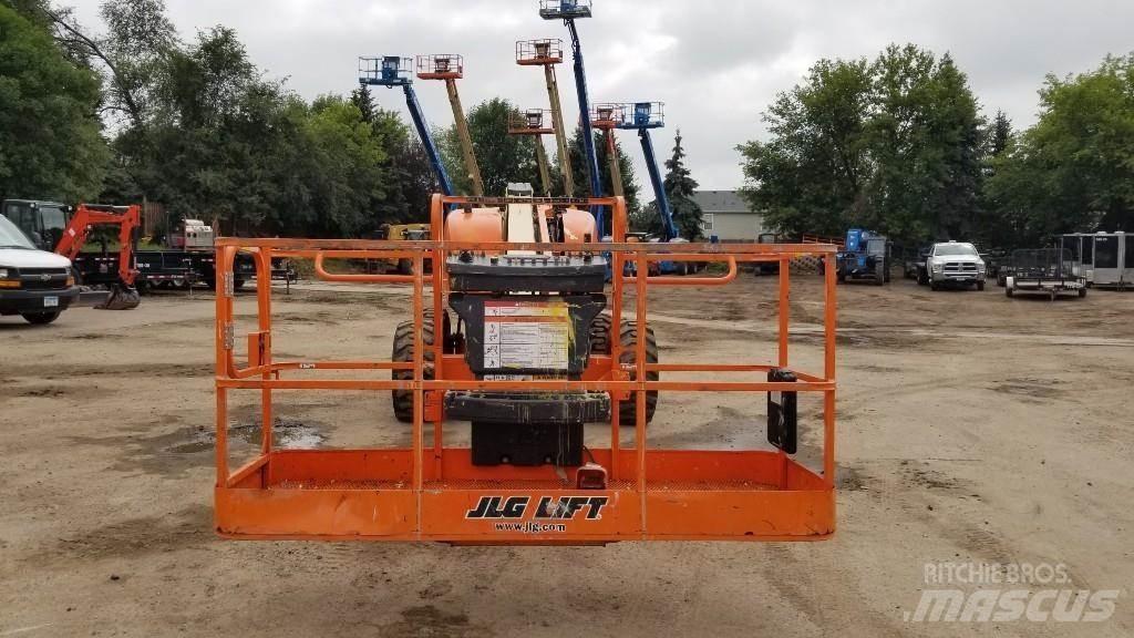 JLG 600S Plataformas con brazo de elevación telescópico