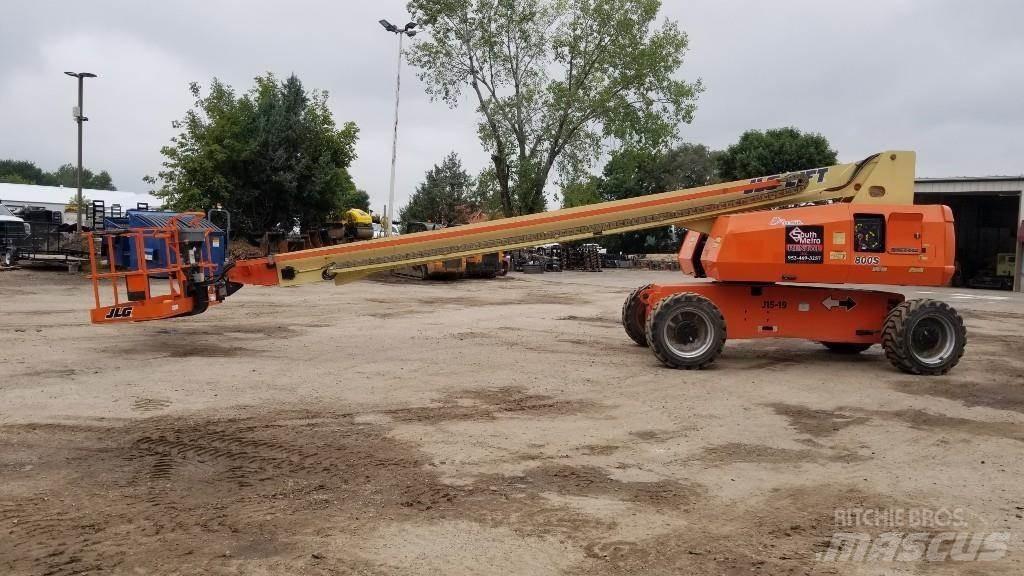 JLG 800S Plataformas con brazo de elevación telescópico