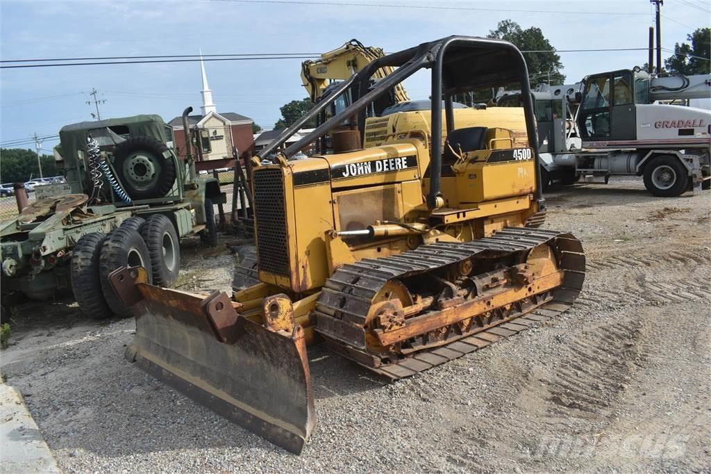 John Deere 450D LGP Buldozer sobre oruga