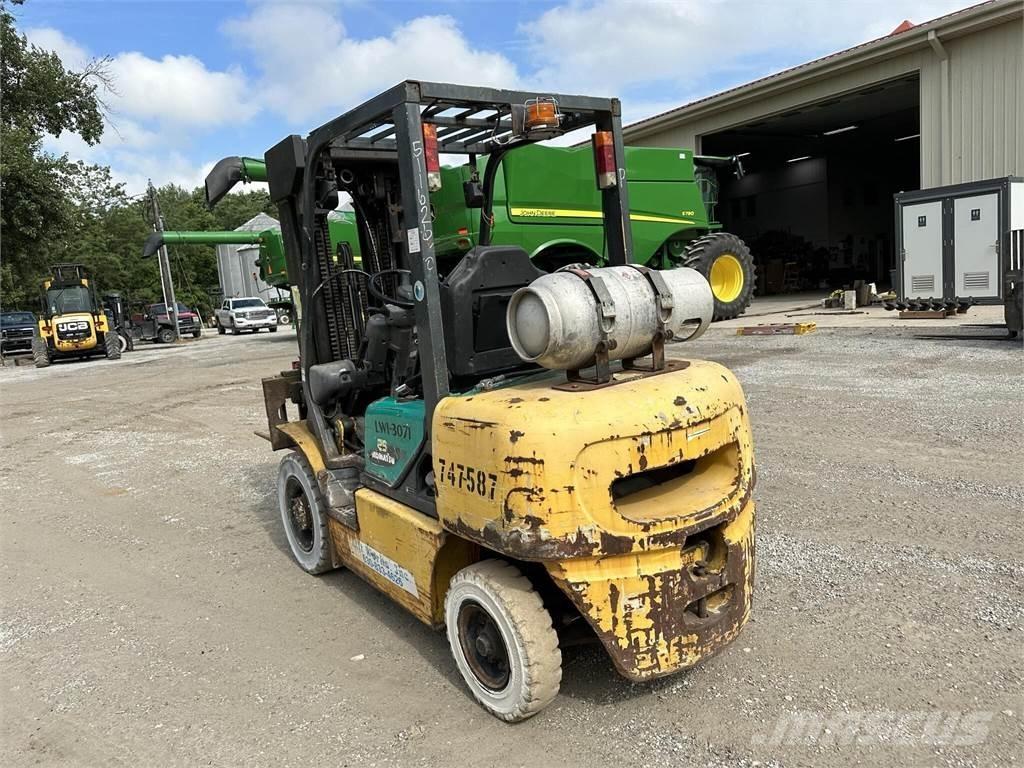 Komatsu FG25T-14 Montacargas - otros