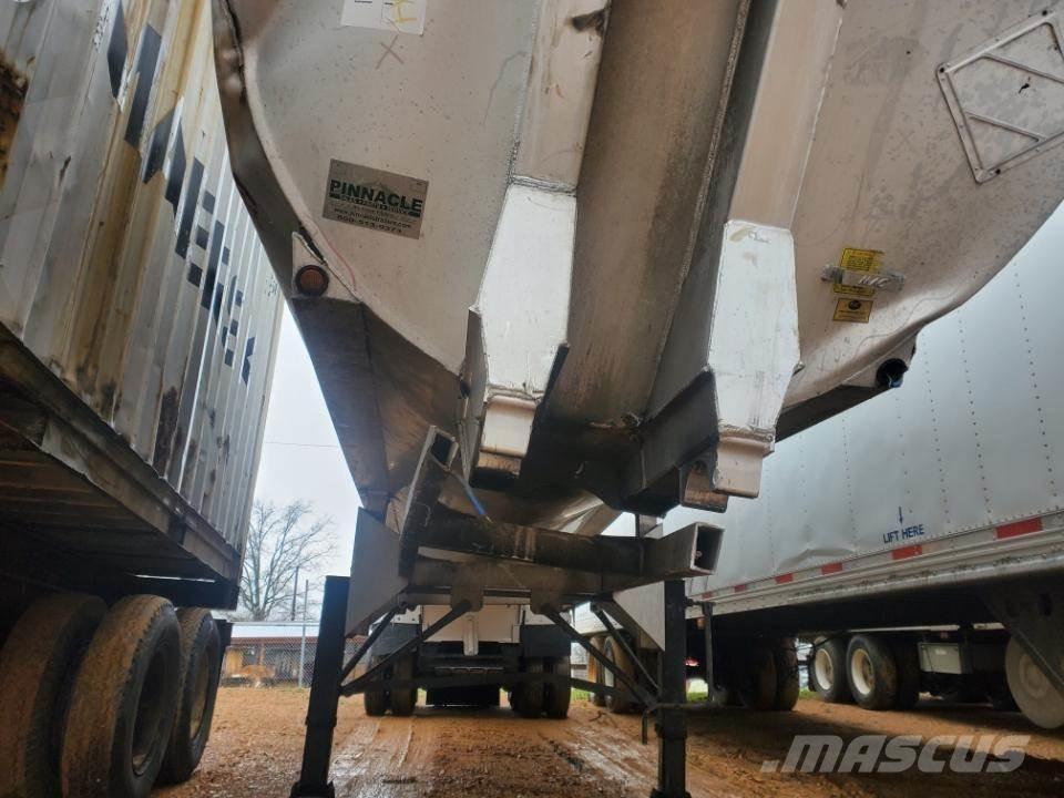 MAC TRAILER MFG Bañeras